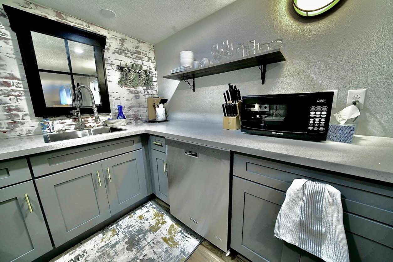 Monteith Hideaway In Downtown Monteith District Villa Albany Buitenkant foto
